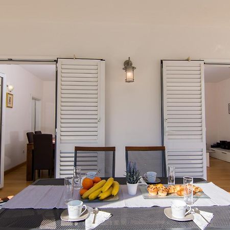 Villa Relax - Beautiful Apartment With Heated Saltwater Pool & Jacuzzi Kaštela Extérieur photo